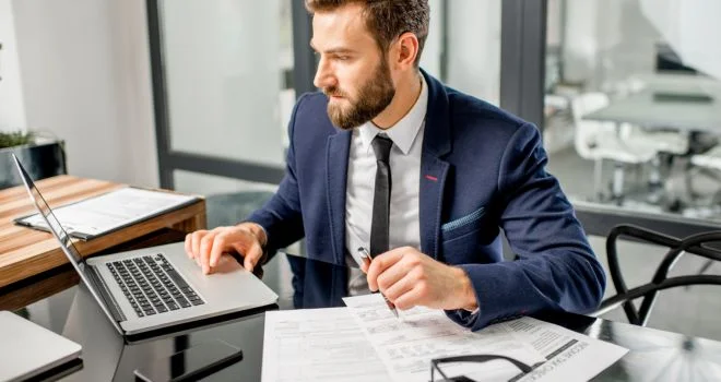 Corporate-Tax-services-in Dubai-UAE-Bravo-global